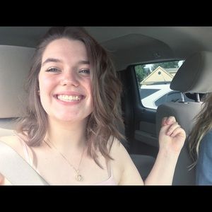 Meet your Posher, Alyssa